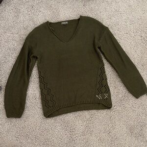 Francesca's Collections Forest Green V-Neck Sweater